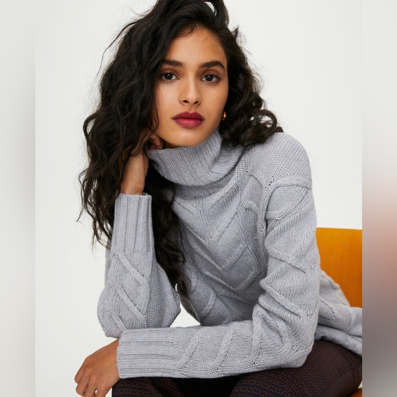 Aritzia, Wilfred, Merino Wool, “Champeaux” Cable knit Turtleneck Cream Sweater - Picture 3 of 8